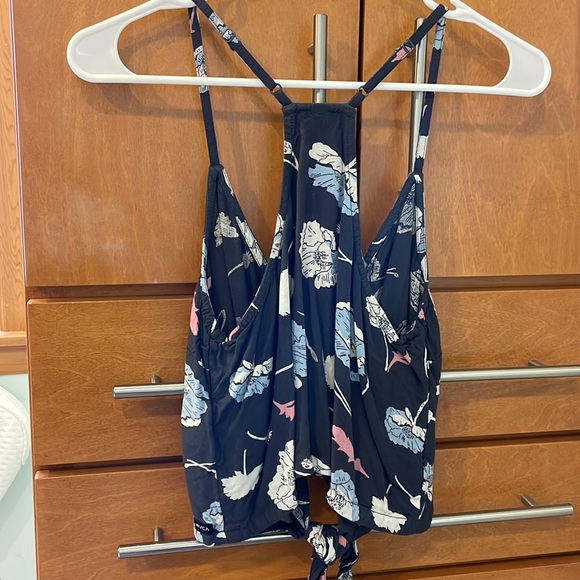 RVCA crop cami top - Picture 3 of 4